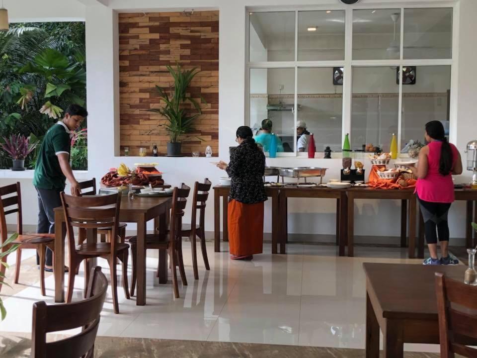 Kandy Rivers Edge Nature Resort Kültér fotó
