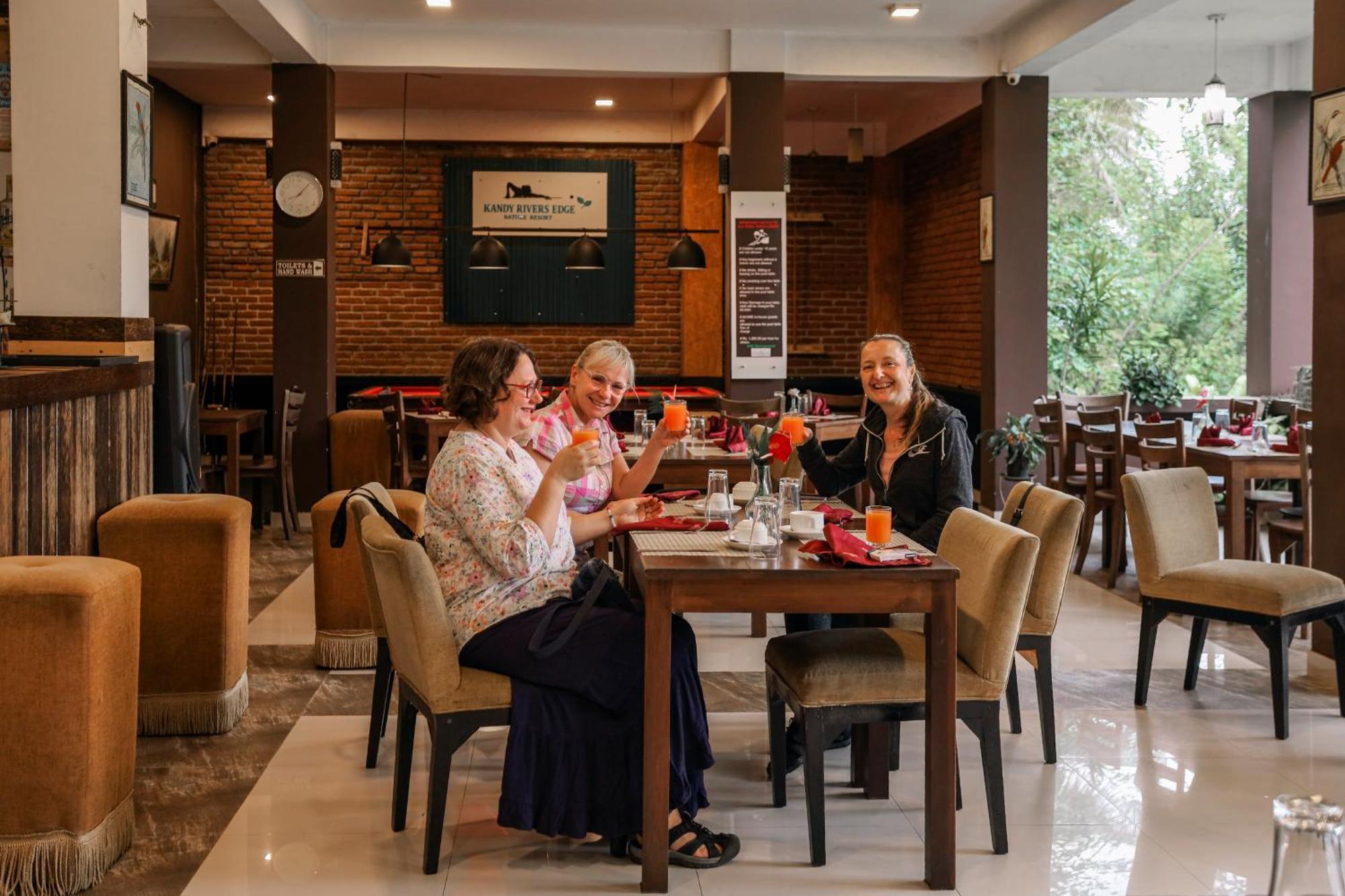Kandy Rivers Edge Nature Resort Kültér fotó
