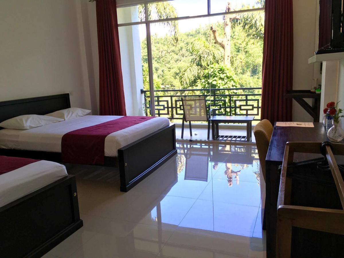 Kandy Rivers Edge Nature Resort Kültér fotó